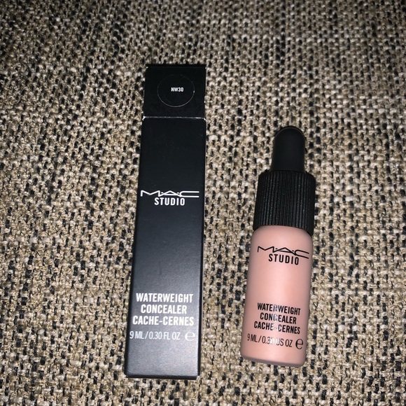 waterweight concealer mac